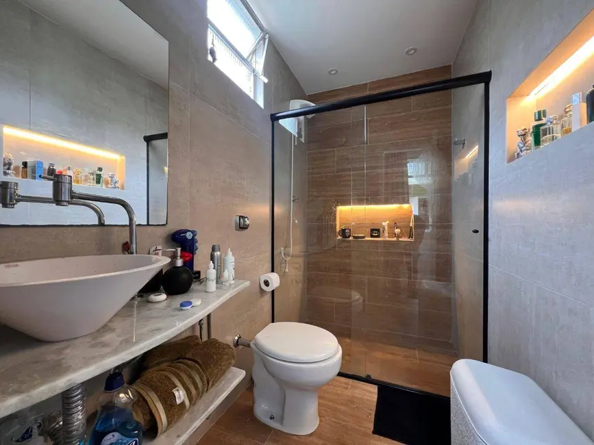 Casa com 3 quartos à venda, 237m2 em Centro, Pirai - RJ - imagem 4 Foto 4 de Casa com 3 quartos à venda, 237m2 em Centro, Pirai - RJ