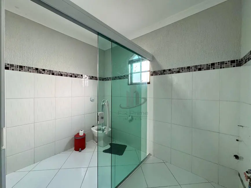 Casa com 3 quartos à venda, 166m2 em Belmonte, Volta Redonda - RJ - imagem 5 Foto 5 de Casa com 3 quartos à venda, 166m2 em Belmonte, Volta Redonda - RJ