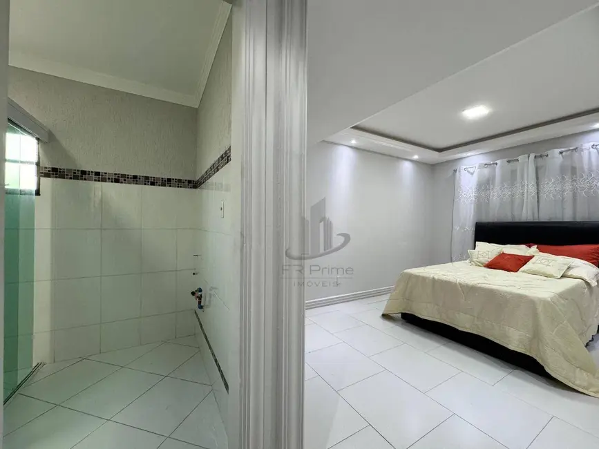 Casa com 3 quartos à venda, 166m2 em Belmonte, Volta Redonda - RJ - imagem 4 Foto 4 de Casa com 3 quartos à venda, 166m2 em Belmonte, Volta Redonda - RJ