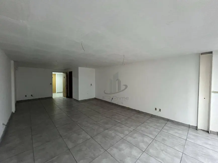 Sala Comercial à venda, 42m2 em Aterrado, Volta Redonda - RJ - imagem 4 Foto 4 de Sala Comercial à venda, 42m2 em Aterrado, Volta Redonda - RJ