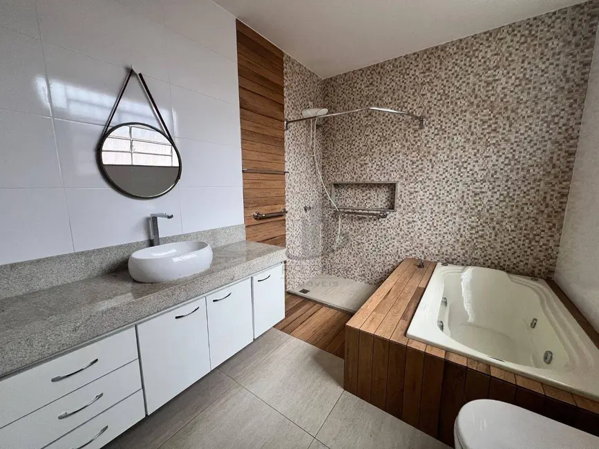 Foto 8 de Casa de Condomínio com 2 quartos para alugar, 280m2 em Vila Santa Cecília, Volta Redonda - RJ