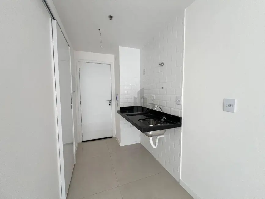 Foto 2 de Apartamento com 1 quarto para alugar, 22m2 em Jardim Amália, Volta Redonda - RJ