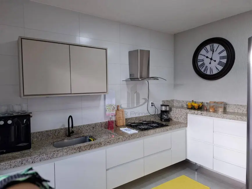 Casa com 3 quartos à venda, 150m2 em Jardim Normandia, Volta Redonda - RJ - imagem 8 Foto 8 de Casa com 3 quartos à venda, 150m2 em Jardim Normandia, Volta Redonda - RJ