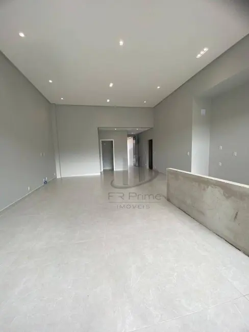 Casa com 3 quartos à venda, 342m2 em Jardim Belvedere, Volta Redonda - RJ - imagem 8 Foto 8 de Casa com 3 quartos à venda, 342m2 em Jardim Belvedere, Volta Redonda - RJ