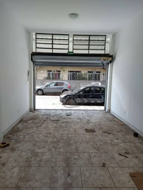 Foto 2 de Loja à venda, 30m2 em Aterrado, Volta Redonda - RJ