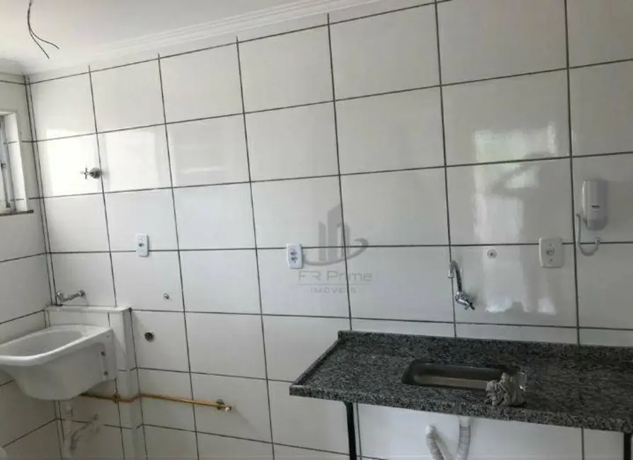 Apartamento com 2 quartos à venda, 45m2 em Roma, Volta Redonda - RJ - imagem 4 Foto 4 de Apartamento com 2 quartos à venda, 45m2 em Roma, Volta Redonda - RJ