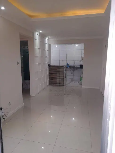 Apartamento com 2 quartos à venda, 45m2 em Roma, Volta Redonda - RJ - imagem 3 Foto 3 de Apartamento com 2 quartos à venda, 45m2 em Roma, Volta Redonda - RJ