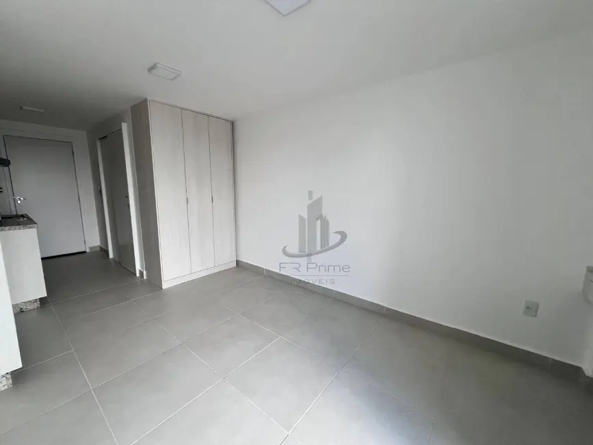 Foto 2 de Apartamento com 1 quarto para alugar, 25m2 em Monte Castelo, Volta Redonda - RJ