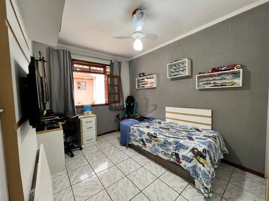Casa de Condomínio com 2 quartos à venda, 158m2 em Jardim Vila Rica - Tiradentes, Volta Redonda - RJ - imagem 4 Foto 4 de Casa de Condomínio com 2 quartos à venda, 158m2 em Jardim Vila Rica - Tiradentes, Volta Redonda - RJ