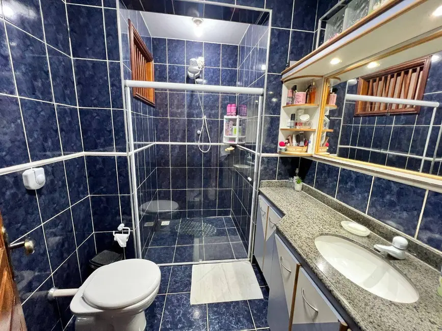 Casa de Condomínio com 2 quartos à venda, 158m2 em Jardim Vila Rica - Tiradentes, Volta Redonda - RJ - imagem 9 Foto 9 de Casa de Condomínio com 2 quartos à venda, 158m2 em Jardim Vila Rica - Tiradentes, Volta Redonda - RJ