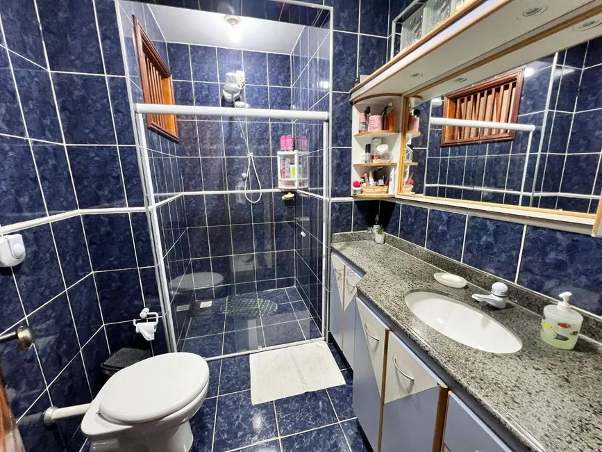 Casa de Condomínio com 2 quartos à venda, 158m2 em Jardim Vila Rica - Tiradentes, Volta Redonda - RJ - imagem 8 Foto 8 de Casa de Condomínio com 2 quartos à venda, 158m2 em Jardim Vila Rica - Tiradentes, Volta Redonda - RJ