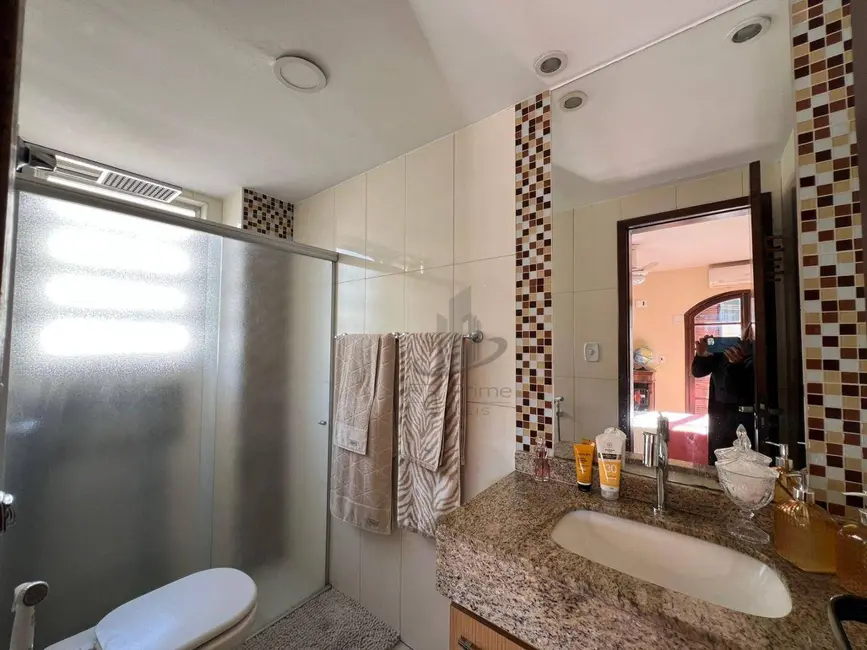 Apartamento com 3 quartos à venda, 177m2 em Jardim Normandia, Volta Redonda - RJ - imagem 9 Foto 9 de Apartamento com 3 quartos à venda, 177m2 em Jardim Normandia, Volta Redonda - RJ