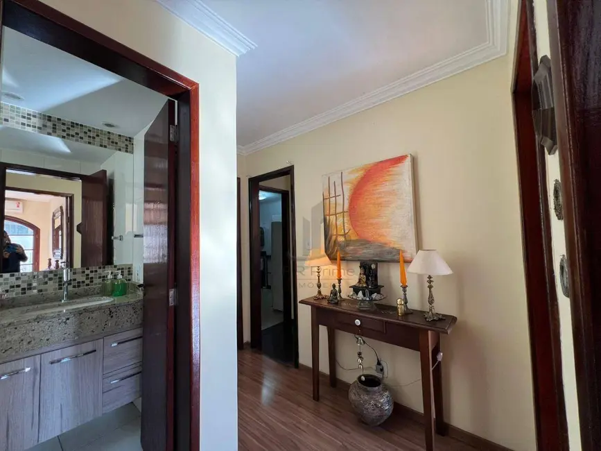 Apartamento com 3 quartos à venda, 177m2 em Jardim Normandia, Volta Redonda - RJ - imagem 5 Foto 5 de Apartamento com 3 quartos à venda, 177m2 em Jardim Normandia, Volta Redonda - RJ