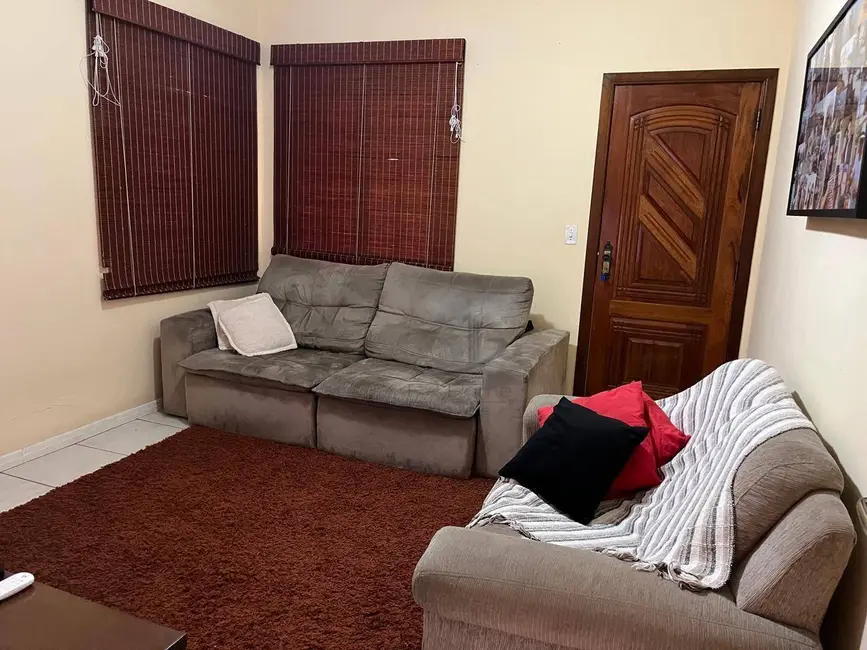 Casa de Condomínio com 4 quartos à venda, 450m2 em Jardim Normandia, Volta Redonda - RJ - imagem 9 Foto 9 de Casa de Condomínio com 4 quartos à venda, 450m2 em Jardim Normandia, Volta Redonda - RJ