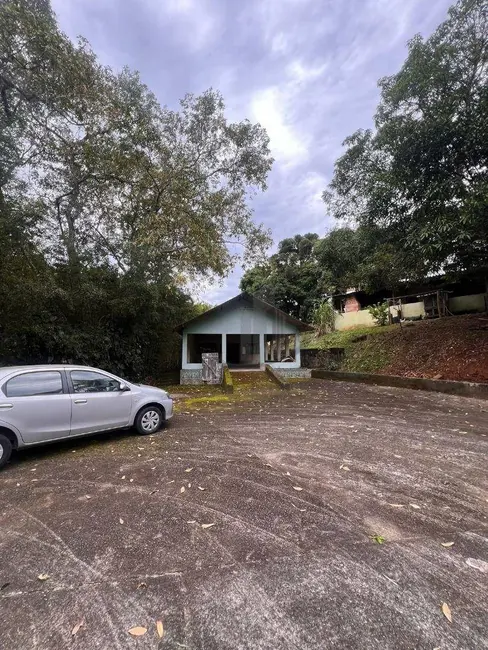 Terreno / Lote à venda, 13600m2 em Roma, Volta Redonda - RJ - imagem 6 Foto 6 de Terreno / Lote à venda, 13600m2 em Roma, Volta Redonda - RJ