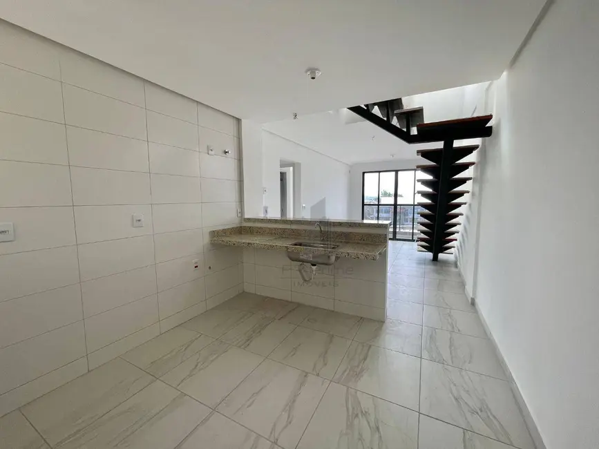 Cobertura com 2 quartos à venda, 136m2 em Monte Castelo, Volta Redonda - RJ - imagem 2 Foto 2 de Cobertura com 2 quartos à venda, 136m2 em Monte Castelo, Volta Redonda - RJ