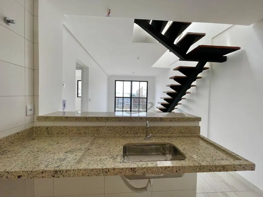 Cobertura com 2 quartos à venda, 136m2 em Monte Castelo, Volta Redonda - RJ - imagem 5 Foto 5 de Cobertura com 2 quartos à venda, 136m2 em Monte Castelo, Volta Redonda - RJ