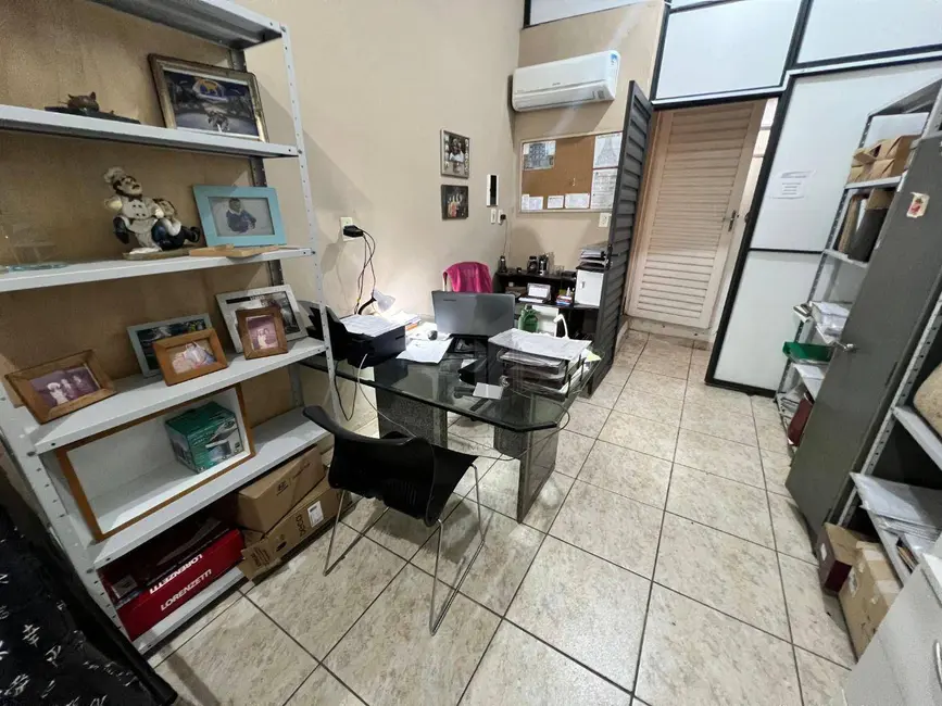 Foto 1 de Sala Comercial para alugar, 40m2 em Rústico, Volta Redonda - RJ