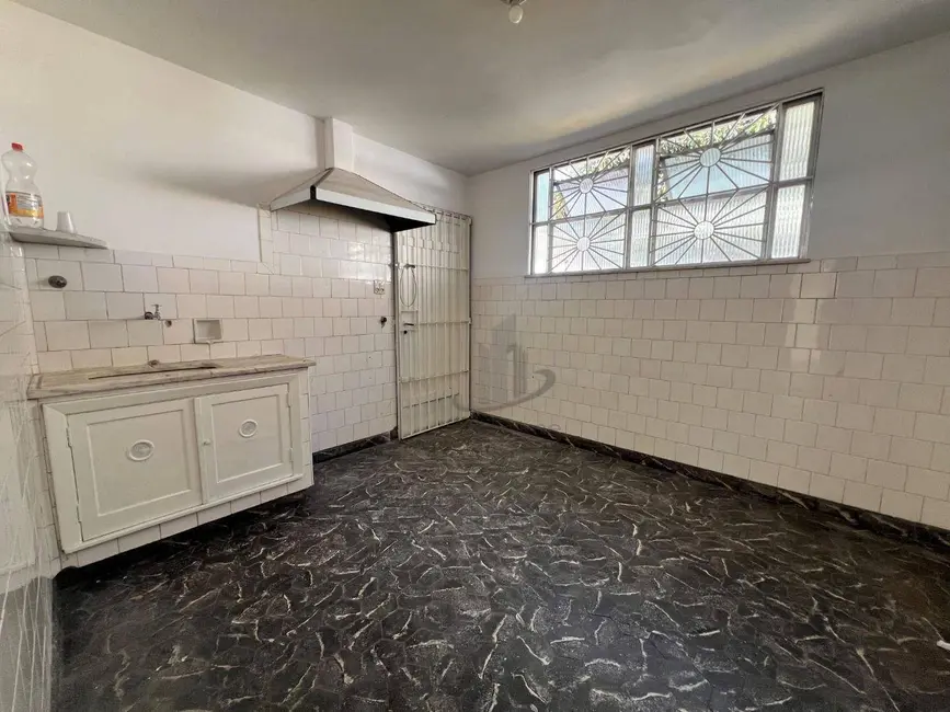 Foto 2 de Casa de Condomínio com 4 quartos para alugar, 528m2 em Laranjal, Volta Redonda - RJ