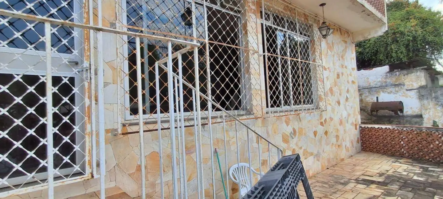 Casa com 4 quartos à venda, 1500m2 em Santa Clara, Barra Mansa - RJ - imagem 2 Foto 2 de Casa com 4 quartos à venda, 1500m2 em Santa Clara, Barra Mansa - RJ