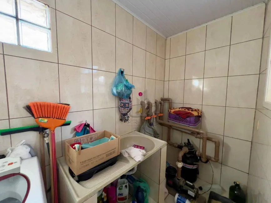 Casa com 3 quartos à venda, 240m2 em Goiabal, Barra Mansa - RJ - imagem 8 Foto 8 de Casa com 3 quartos à venda, 240m2 em Goiabal, Barra Mansa - RJ