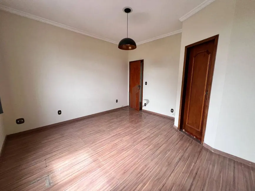 Foto 9 de Apartamento com 3 quartos para alugar, 103m2 em Jardim Amália, Volta Redonda - RJ