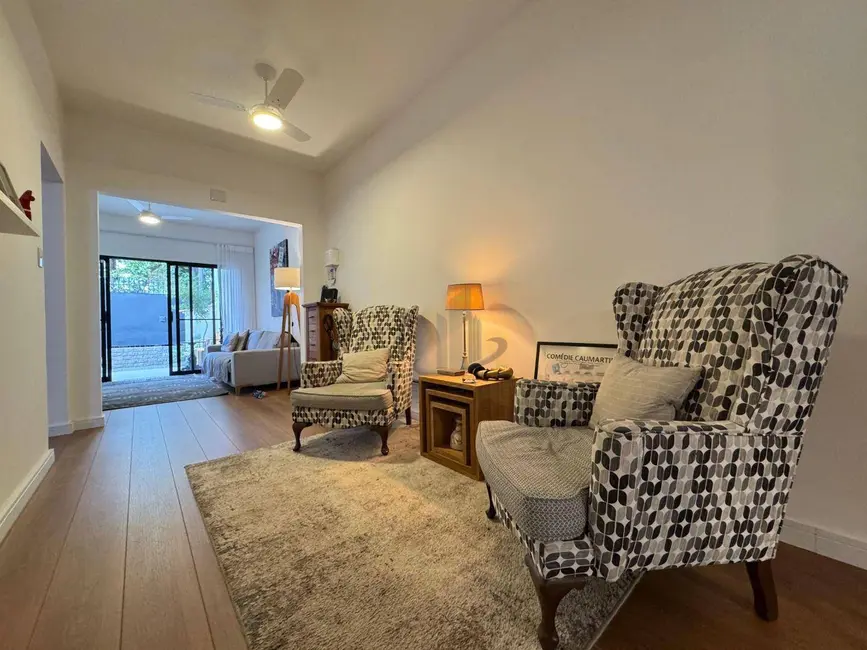 Casa com 4 quartos à venda, 250m2 em Jardim Primavera, Volta Redonda - RJ - imagem 5 Foto 5 de Casa com 4 quartos à venda, 250m2 em Jardim Primavera, Volta Redonda - RJ
