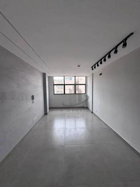 Sala Comercial à venda, 24m2 em Vila Santa Cecília, Volta Redonda - RJ - imagem 1 Foto 1 de Sala Comercial à venda, 24m2 em Vila Santa Cecília, Volta Redonda - RJ