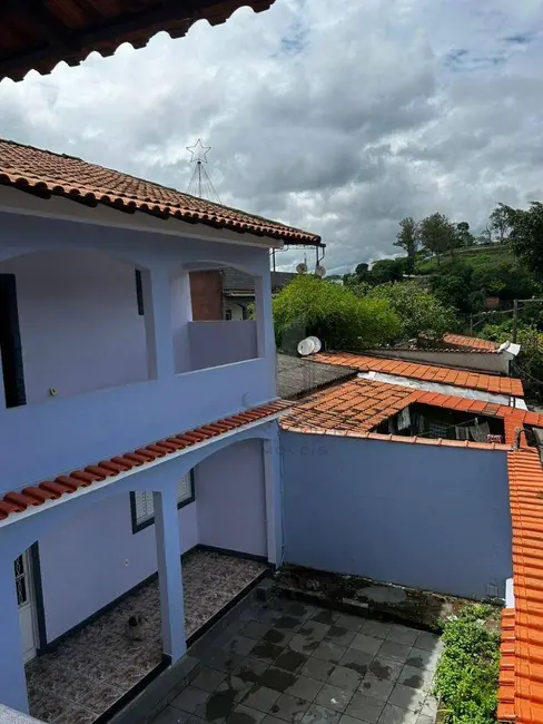 Casa com 3 quartos à venda, 189m2 em Mariana Torres, Volta Redonda - RJ - imagem 4 Foto 4 de Casa com 3 quartos à venda, 189m2 em Mariana Torres, Volta Redonda - RJ