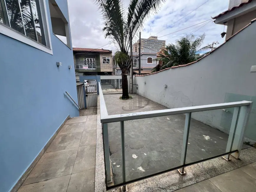 Foto 2 de Casa com 5 quartos para alugar, 282m2 em Bela Vista, Volta Redonda - RJ