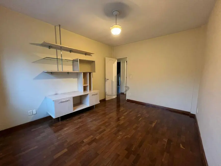 Foto 6 de Apartamento com 3 quartos à venda, 200m2 em Jardim Amália, Volta Redonda - RJ