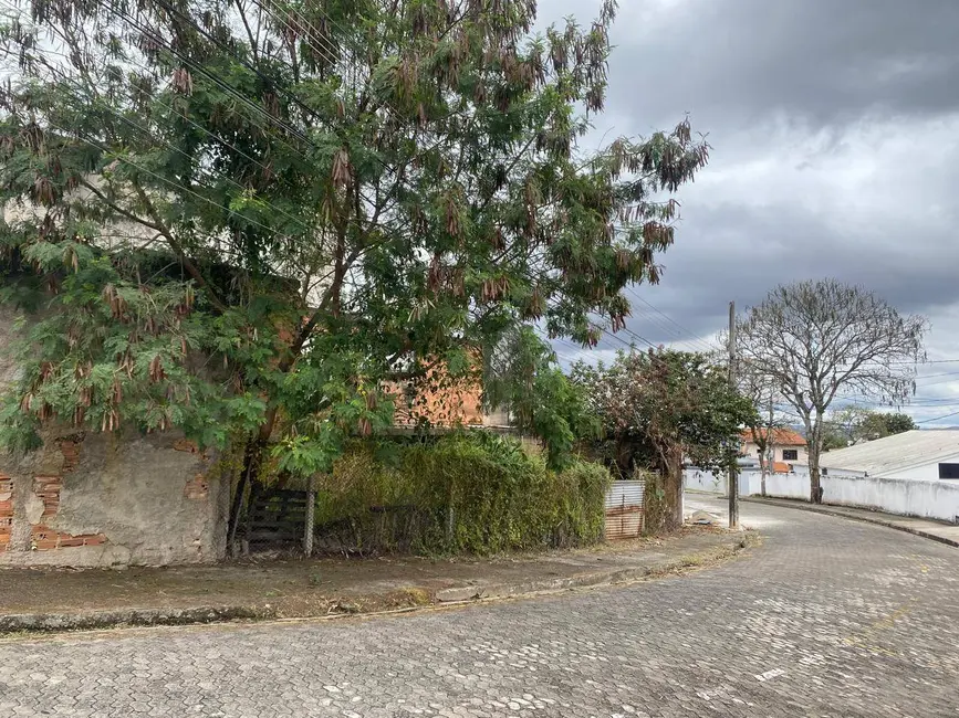 Terreno / Lote à venda, 741m2 em Jardim Amália, Volta Redonda - RJ - imagem 8 Foto 8 de Terreno / Lote à venda, 741m2 em Jardim Amália, Volta Redonda - RJ