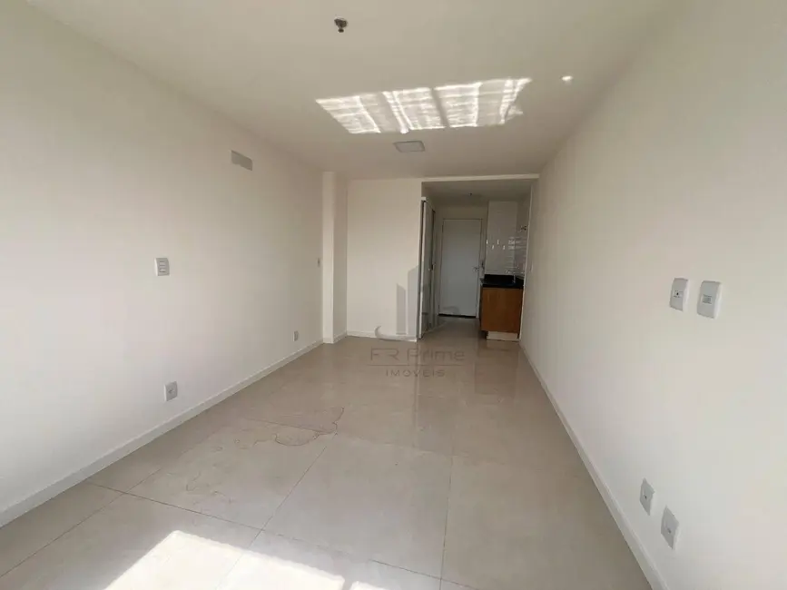 Foto 2 de Apartamento com 1 quarto para alugar, 22m2 em Jardim Amália, Volta Redonda - RJ