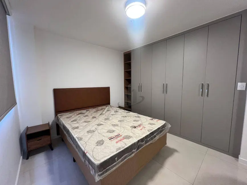 Foto 8 de Apartamento com 1 quarto para alugar, 25m2 em Jardim Amália, Volta Redonda - RJ
