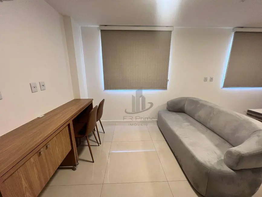 Foto 4 de Apartamento com 1 quarto para alugar, 25m2 em Jardim Amália, Volta Redonda - RJ