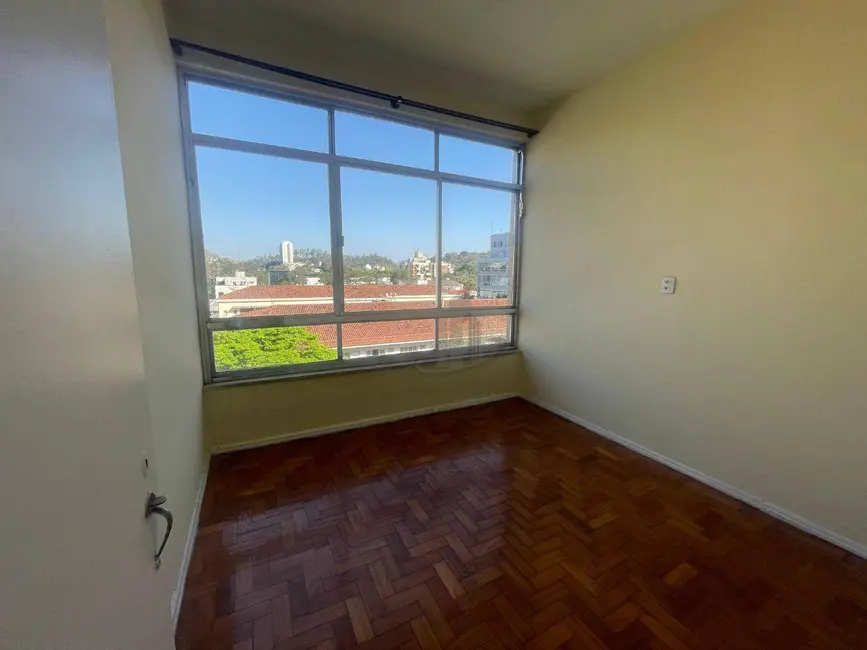 Foto 8 de Apartamento com 3 quartos para alugar, 90m2 em Vila Santa Cecília, Volta Redonda - RJ