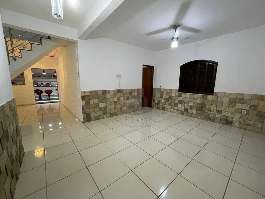 Casa com 5 quartos à venda, 1284m2 em Retiro, Volta Redonda - RJ - imagem 4 Foto 4 de Casa com 5 quartos à venda, 1284m2 em Retiro, Volta Redonda - RJ