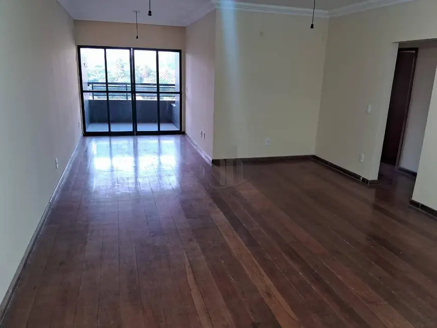 Foto 1 de Apartamento com 3 quartos para alugar, 160m2 em Aterrado, Volta Redonda - RJ