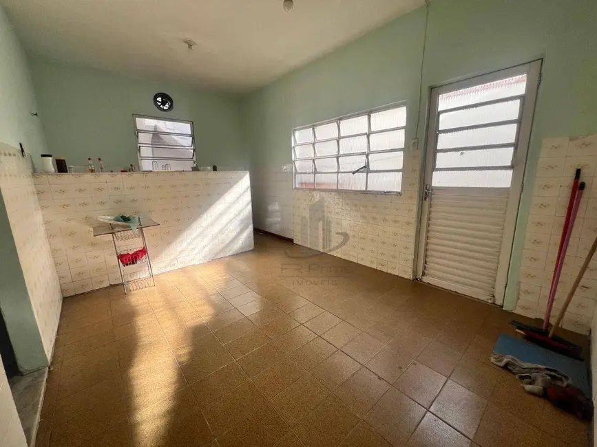 Foto 4 de Casa de Condomínio com 3 quartos à venda, 154m2 em Vila Santa Cecília, Volta Redonda - RJ