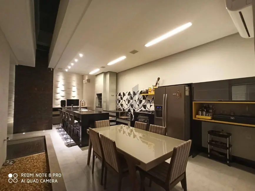 Foto 1 de Casa de Condomínio com 3 quartos para alugar, 464m2 em Jardim Belvedere, Volta Redonda - RJ