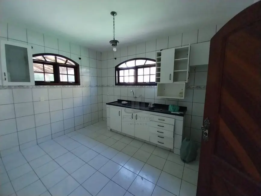 Casa com 3 quartos à venda, 408m2 em Metalúrgica, Barra Do Pirai - RJ - imagem 8 Foto 8 de Casa com 3 quartos à venda, 408m2 em Metalúrgica, Barra Do Pirai - RJ