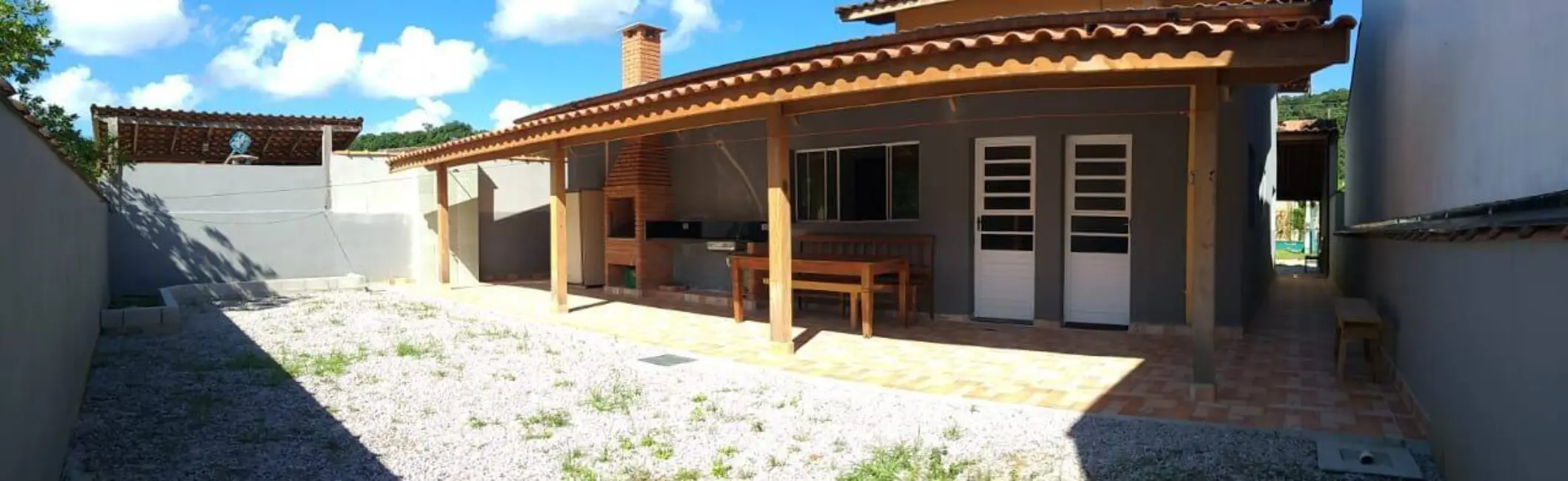 Foto 2 de Casa com 3 quartos à venda, 511m2 em Ubatuba - SP