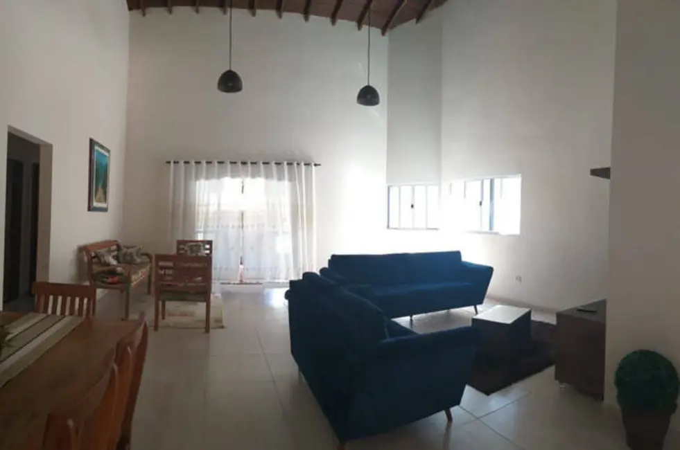 Casa com 3 quartos à venda, 511m2 em Ubatuba - SP - imagem 4 Foto 4 de Casa com 3 quartos à venda, 511m2 em Ubatuba - SP