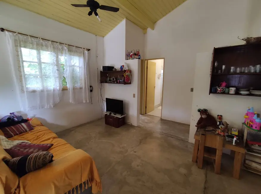 Foto 5 de Casa com 3 quartos à venda, 360m2 em Ubatuba - SP