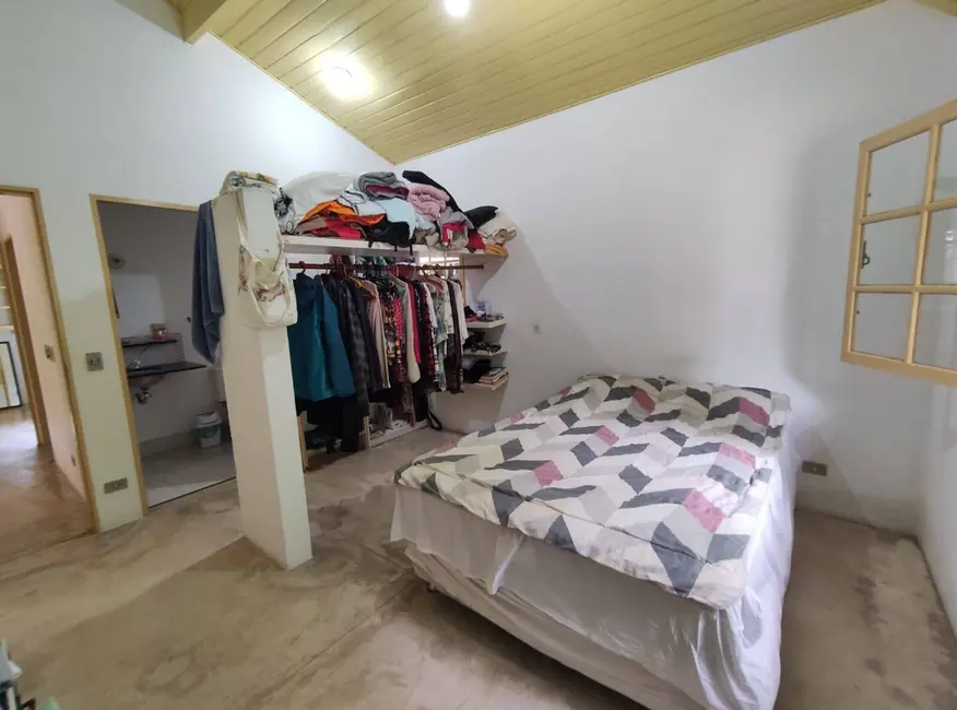 Foto 8 de Casa com 3 quartos à venda, 360m2 em Ubatuba - SP