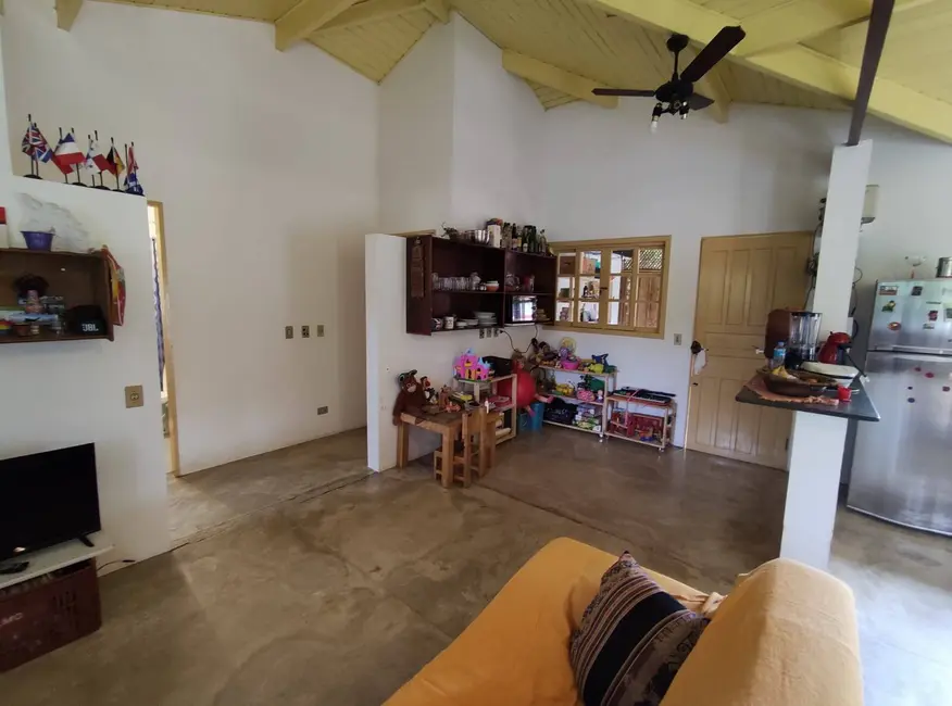 Foto 1 de Casa com 3 quartos à venda, 360m2 em Ubatuba - SP