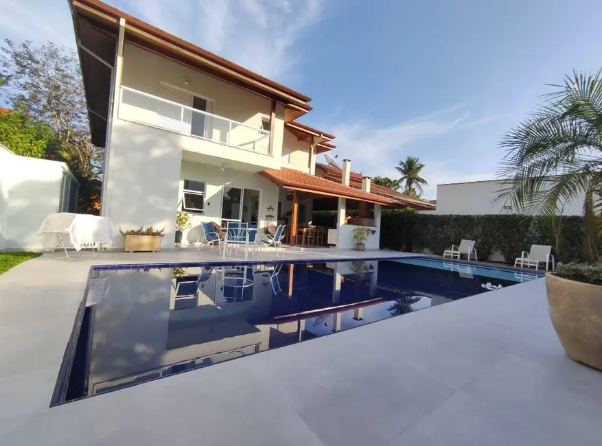 Foto 2 de Casa com 4 quartos à venda, 450m2 em Ubatuba - SP