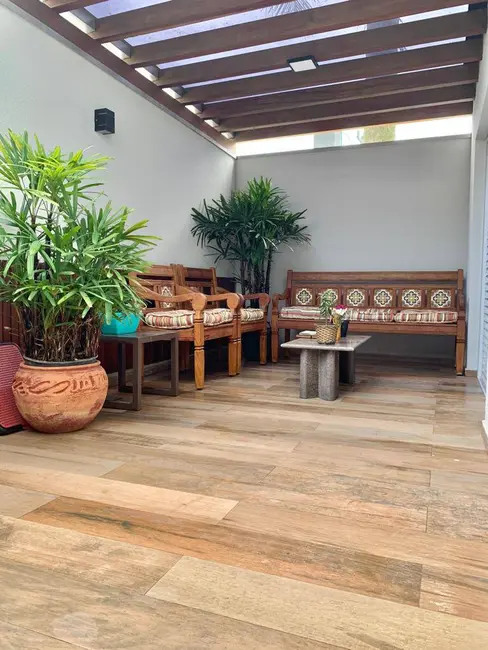 Foto 2 de Apartamento com 2 quartos à venda, 116m2 em Centro, Ubatuba - SP