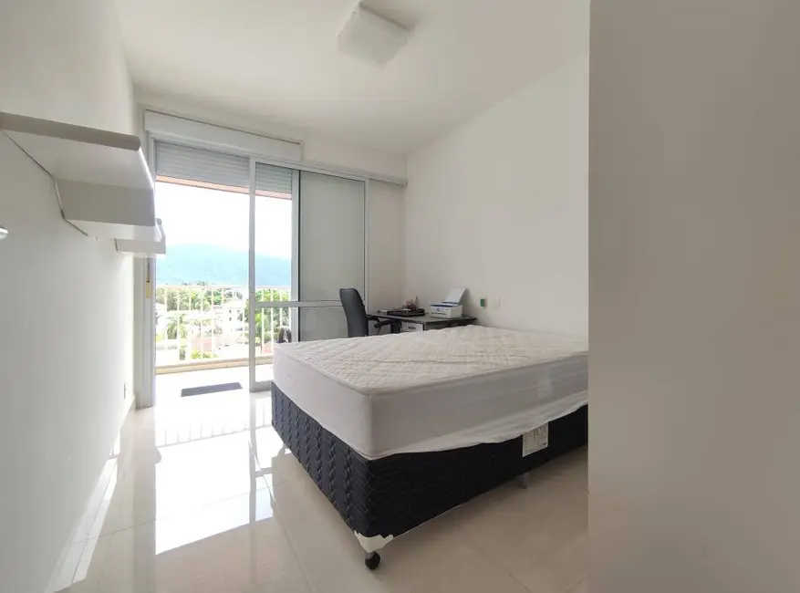 Foto 8 de Apartamento com 3 quartos à venda, 135m2 em Ubatuba - SP