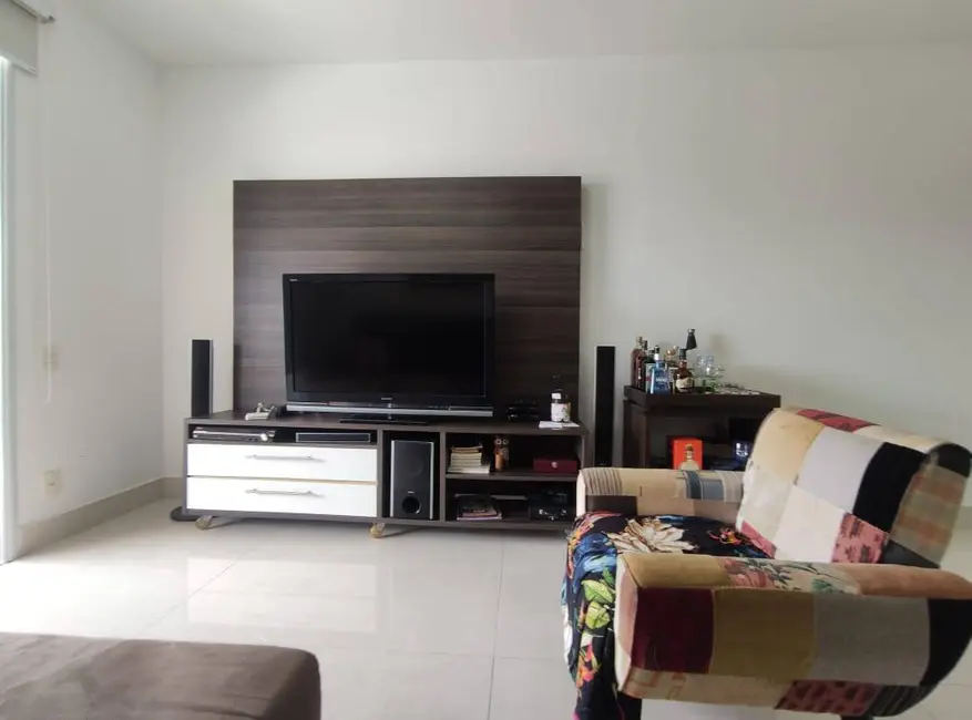 Foto 6 de Apartamento com 3 quartos à venda, 135m2 em Ubatuba - SP